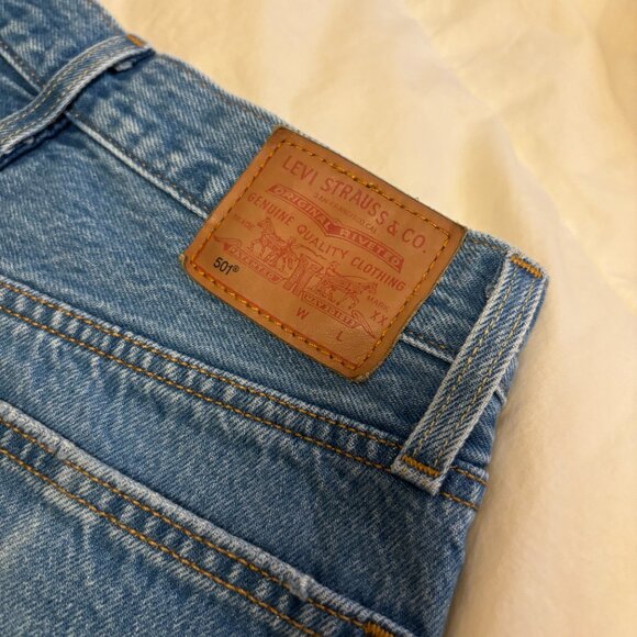 Womens Cotton Levis Jeans - Picture 5 of 10